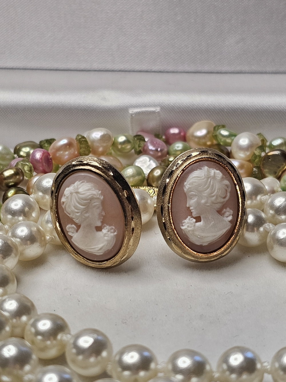 Vintage-Inspired Pink Cameo Screwback Earrings